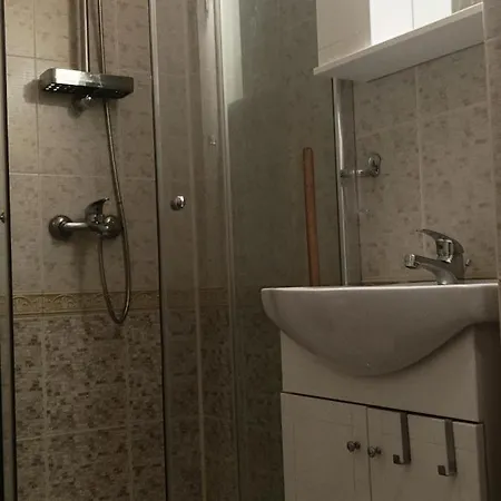 Dea Pasavan شقة رافدا