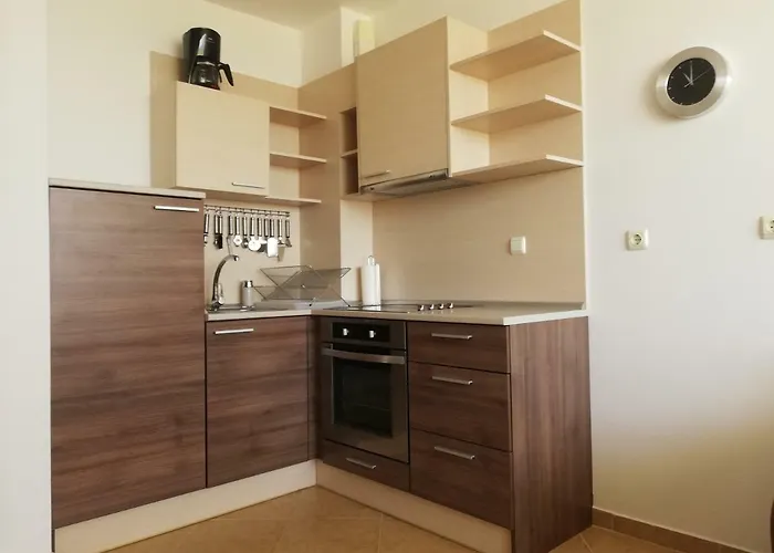 Dea Pasavan Apartment *